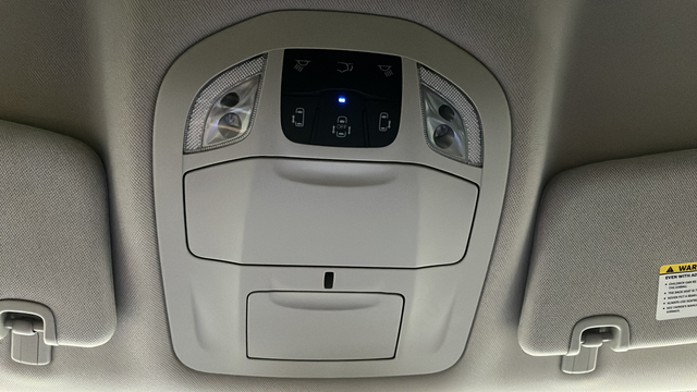 Used 2023 Bright White Clearcoat Chrysler Touring L image 33