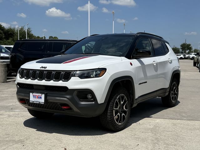 2025 Jeep Compass Trailhawk - 8