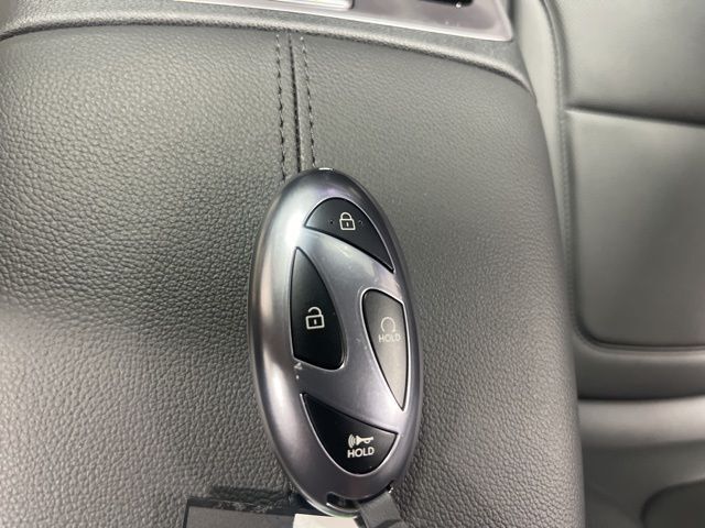 Used 2025 Gray Hyundai SEL image 21