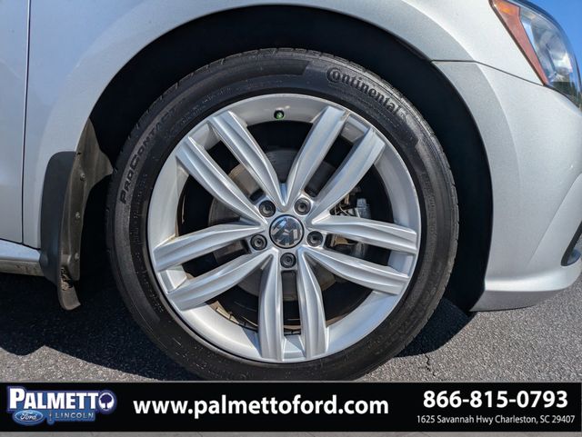 used 2019 Volkswagen Passat car, priced at $15,487