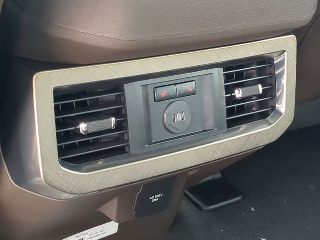 New 2026 Glacier Gray Metallic Tri-Coat Ford F-250® King Ranch® image 40