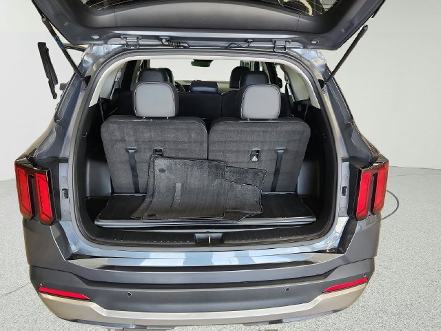 Used 2024 Kia Sorento SUV