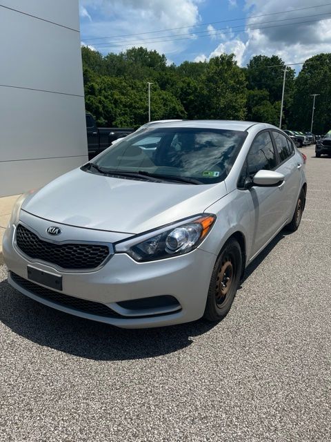 Silky Silver 2016 Kia Forte Sedan Front-Wheel Drive 6-Speed Automatic