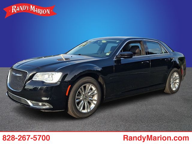 Gloss Black 2021 Chrysler 300 Sedan Rear-Wheel Drive 8-Speed Automatic
