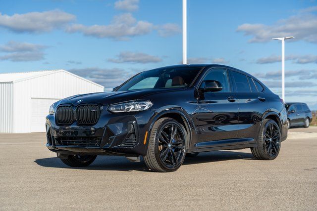 2022 BMW X4 M40i 3