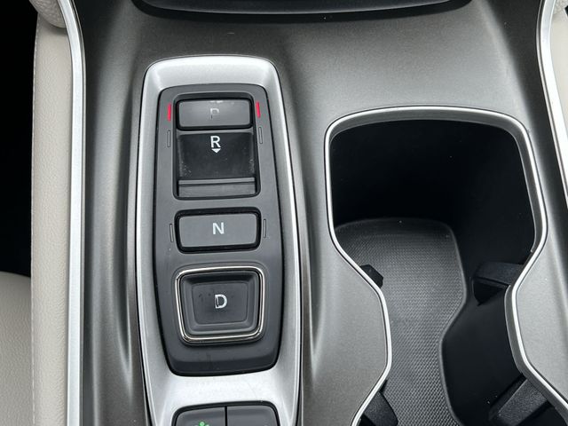 Used 2019  Honda Touring 2.0T image 25