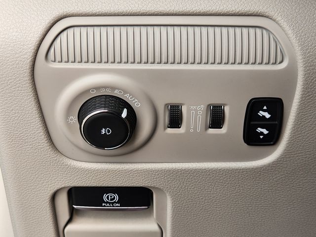 2022 Jeep Wagoneer Series III White at Emmons Autoplex
