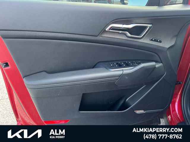 New 2026 Runway Red / Black Roof Kia X-Pro Prestige image 11