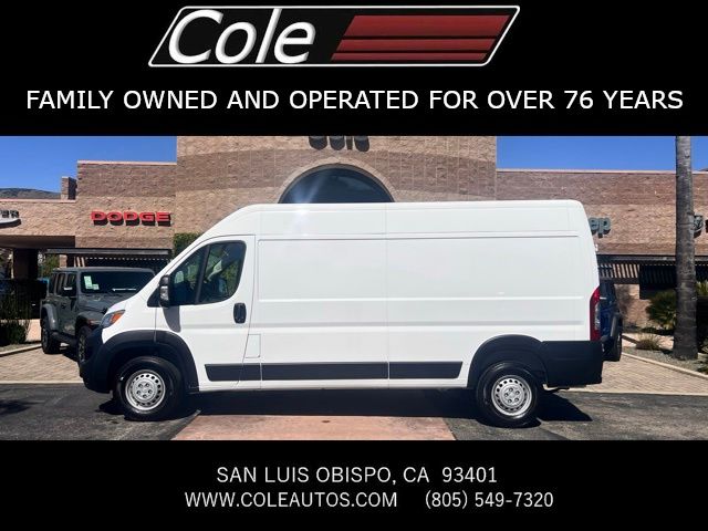 Bright White Clearcoat 2025 RAM ProMaster Van 9-Speed Automatic