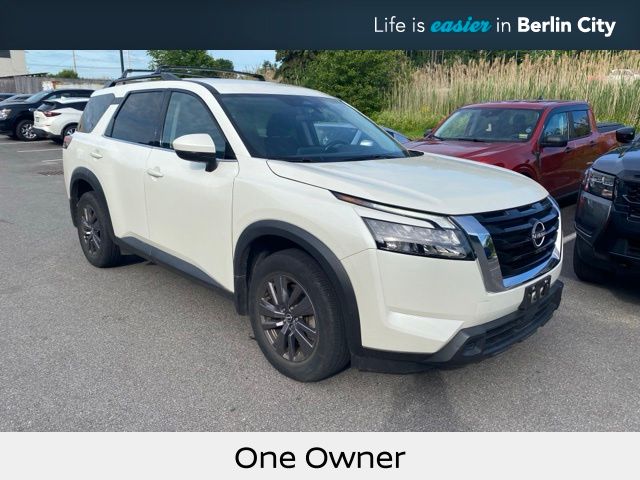 Pearl White Tricoat 2024 Nissan Pathfinder SUV / Crossover All-Wheel Drive 9-Speed Automatic