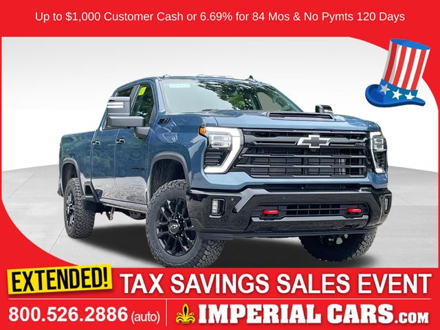Lakeshore Blue Metallic 2026 Chevrolet Silverado 2500HD Pickup Truck Four-Wheel Drive Automatic