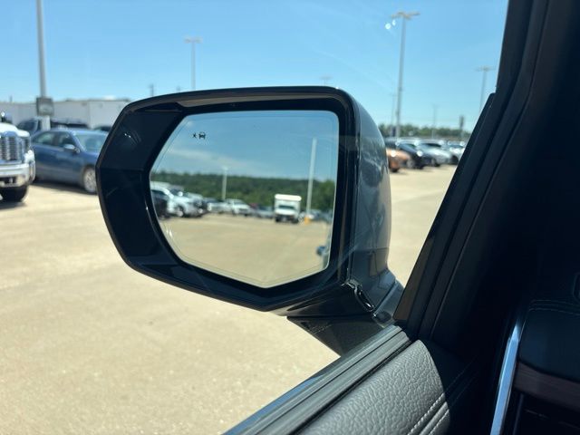 Used 2025 GMC Yukon XL SUV