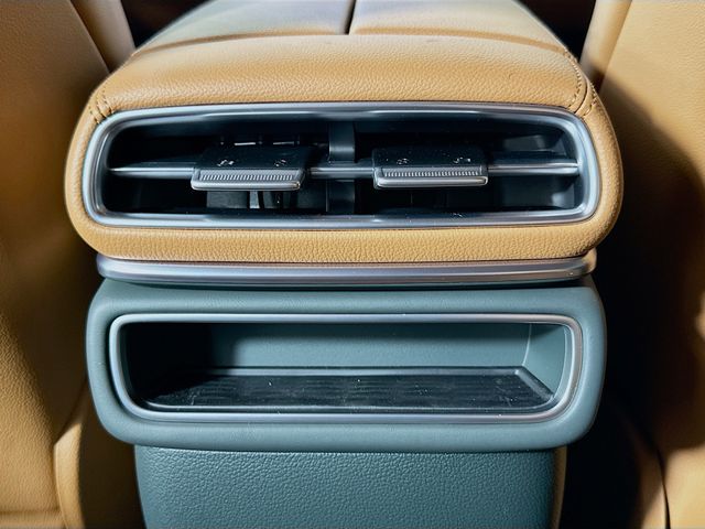 Thumbnail: 2026 Genesis GV80 - 18