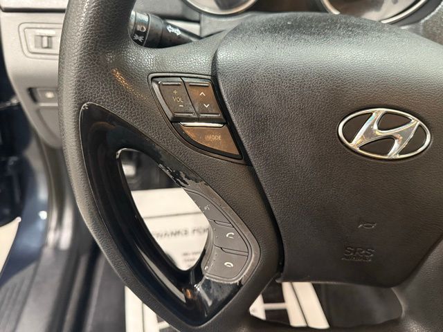 2012 Hyundai Sonata GLS photo