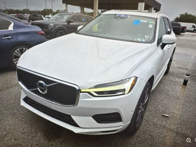 Ice White 2018 Volvo XC60 SUV / Crossover All-Wheel Drive Automatic