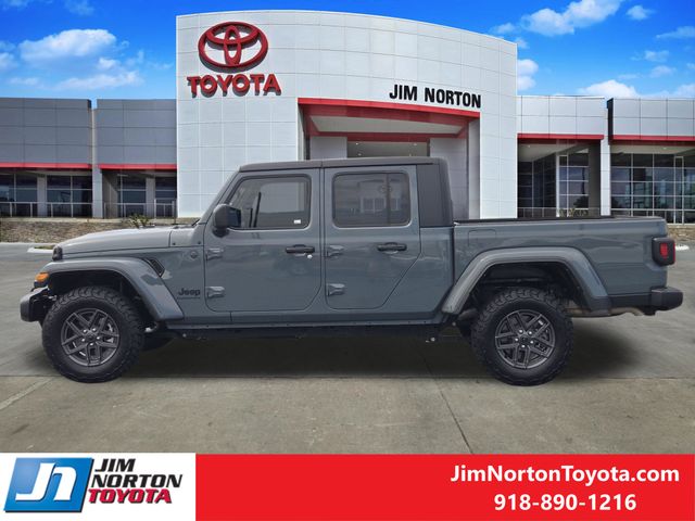 Used 2024 Jeep Gladiator Truck