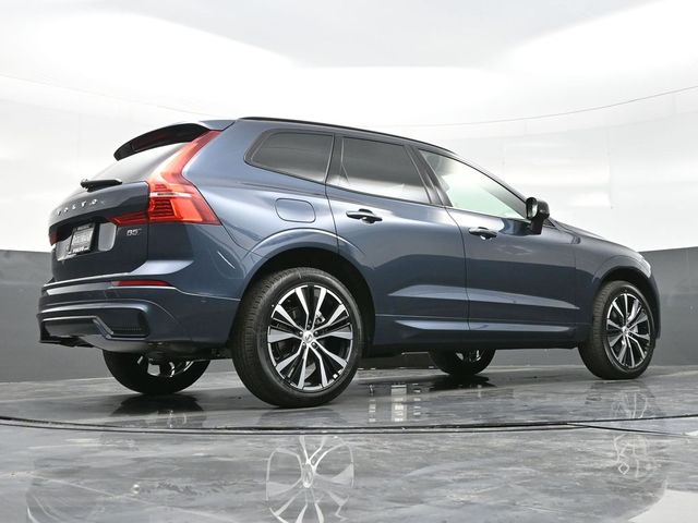 2025 Volvo XC60  photo