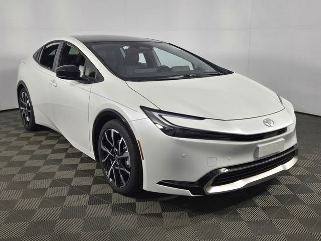 2026 Toyota Prius XSE Premium's photo