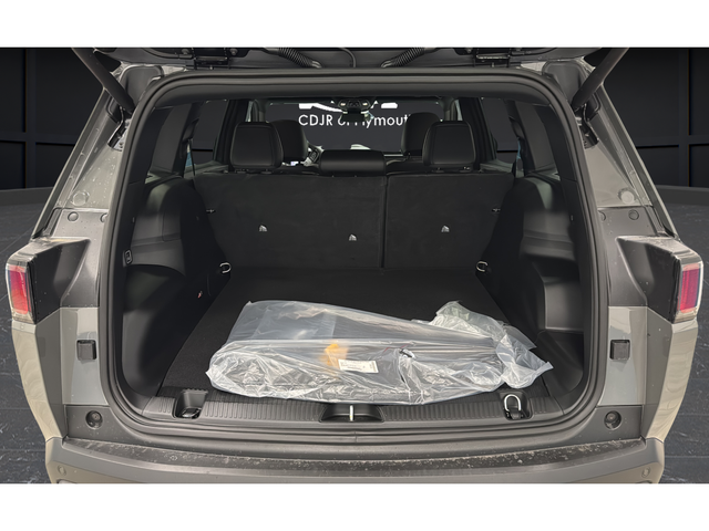 New 2026 Sting-Gray Clearcoat Jeep Limited image 26