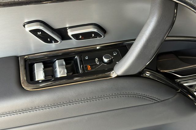 Used 2025 Land rover Range Rover Sport Plug-in Hybrid SUV