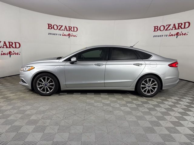 2017 Ingot Silver Ford Fusion SE FWD Sedan