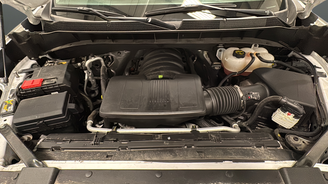 Used 2024 Summit White Chevrolet RST image 26