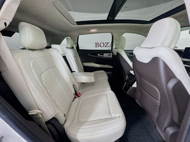 2022 Pristine White Metallic Tri-Coat Lincoln Nautilus Black Label AWD SUV