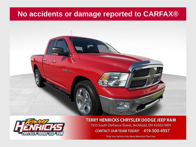 Flame Red Clearcoat/Mineral Gray MetallicClearcoat 2010 Dodge RAM 1500 Pickup Truck Four-Wheel Drive 5-Speed Automatic