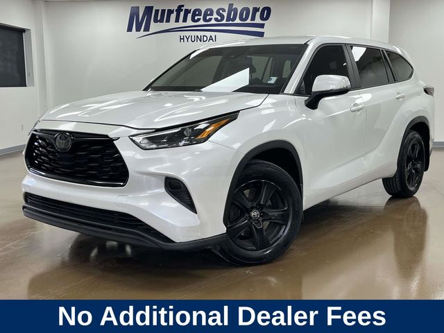 White (Wind Chill Pearl) 2023 Toyota Highlander LE AWD SUV / Crossover All-Wheel Drive 8-Speed Automatic