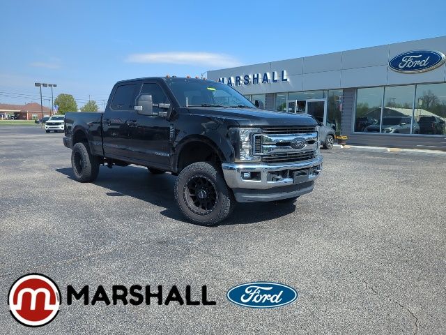 Shadow Black 2017 Ford F-250 Super Duty XLT Crew Cab 4WD Pickup Truck Four-Wheel Drive 6-Speed Automatic