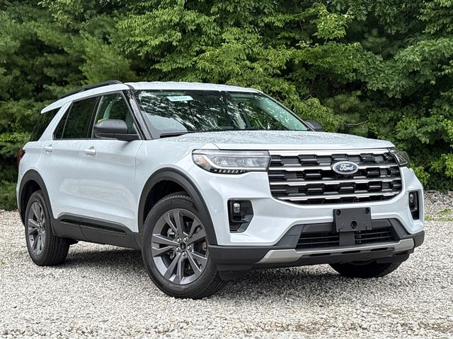 Space White Metallic 2026 Ford Explorer SUV / Crossover All-Wheel Drive Automatic