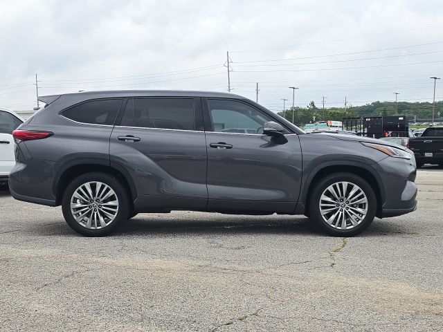 2023 Toyota Highlander Platinum:169299A