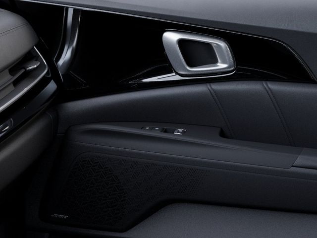 New 2026 Kia Carnival MPV Van