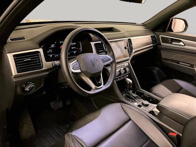 2022 Volkswagen Atlas Cross Sport 3.6L V6 SE w/Technology - 11