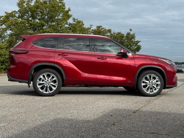 Used 2026 Toyota Highlander Hybrid SUV