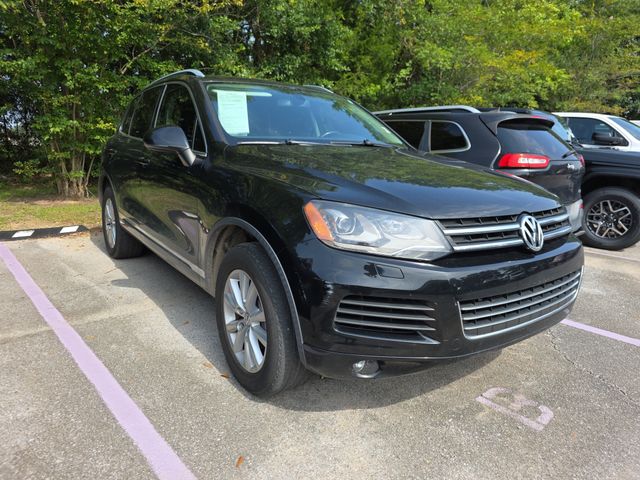 Black Uni 2014 Volkswagen Touareg SUV / Crossover 8-Speed Automatic