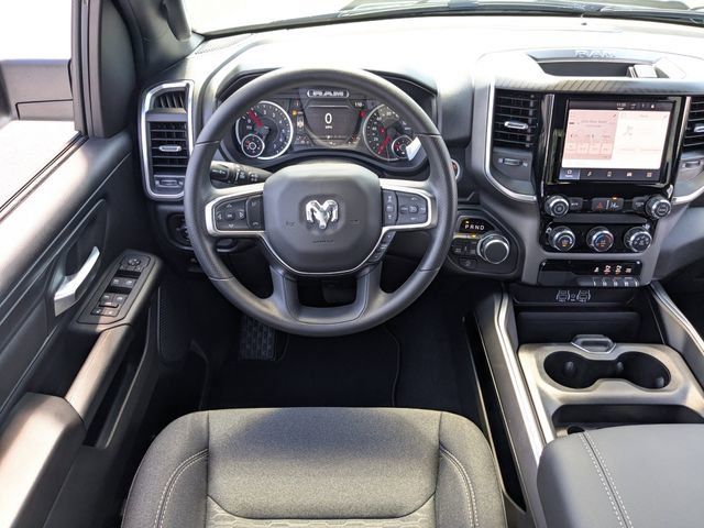 2026 Ram 1500 Express Crew Cab 4x4 5'7" Box
