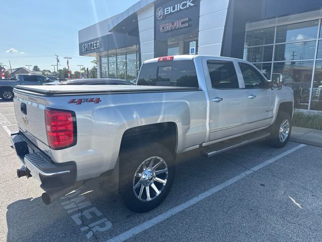 Used 2019 Silver Chevrolet LTZ image 13