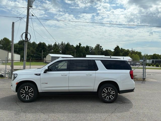 2022 GMC Yukon XL AT4 4WD
