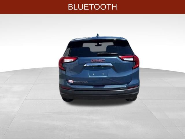 2024 GMC Terrain SLE photo