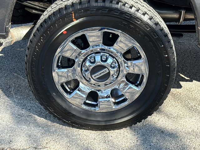 New 2026 Gray Ford Lariat image 9