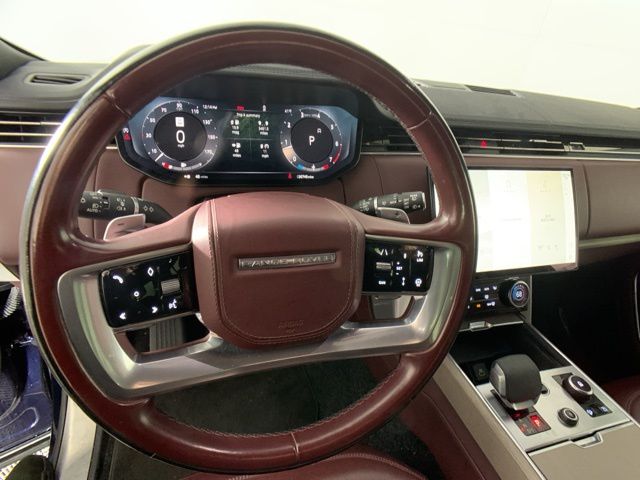 2023 Land Rover Range Rover SE 15