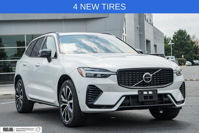 Crystal White 2023 Volvo XC60 Recharge T8 Plus Dark Theme eAWD SUV / Crossover All-Wheel Drive Automatic