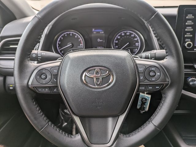 2021 Toyota Camry SE 19