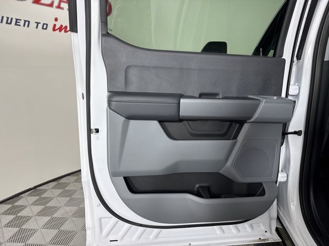 2025 Oxford White Ford Super Duty F-250 SRW XL 4X4 Truck
