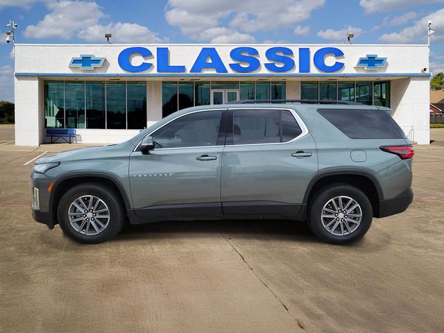 2023 Chevrolet Traverse LT - 3