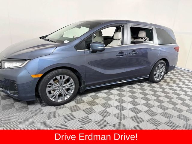 Used 2025 Honda Odyssey Van