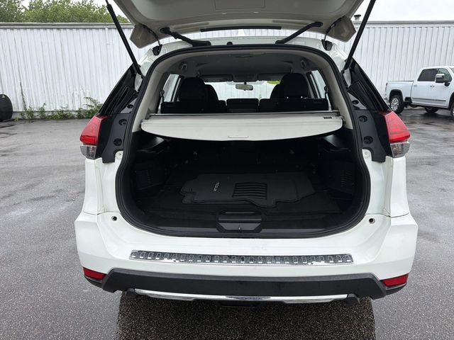 2017 Nissan Rogue - Image 26