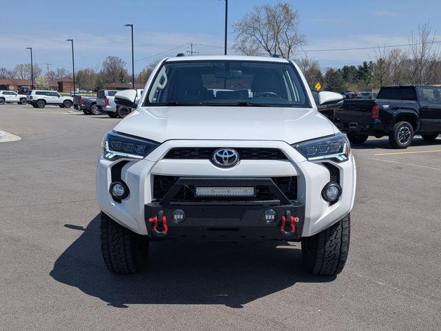 2019 Toyota 4Runner - Image 5