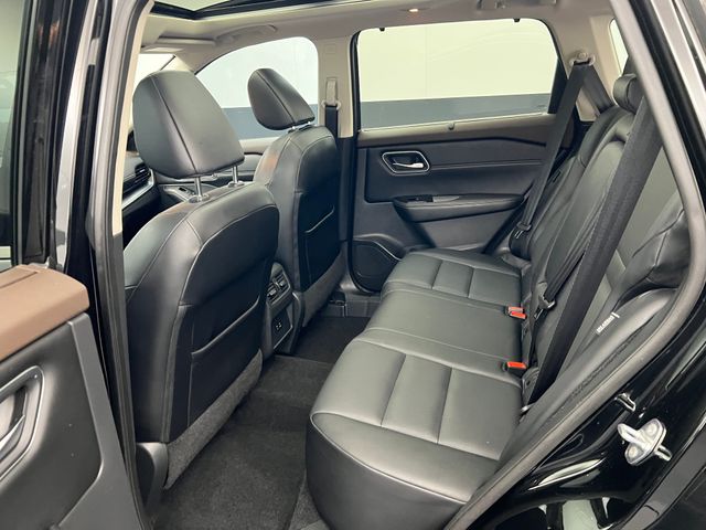 2021 Super Black Nissan Rogue SV FWD SUV